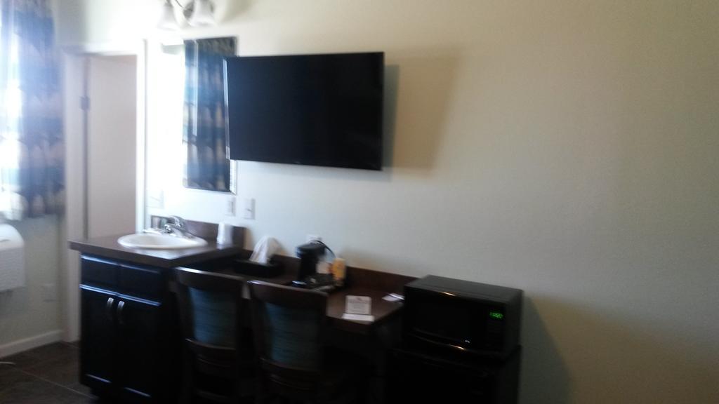 Barons Lodge Killdeer Habitación foto